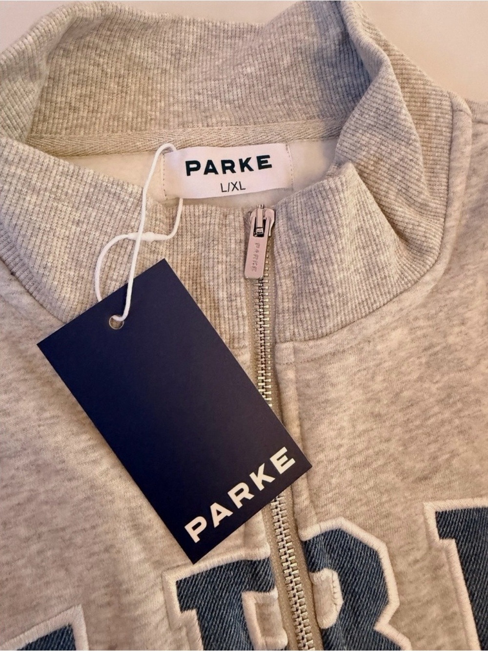 Parke NYC pop up Gray Zip-Front fleece zip Graphic L/XL. This size is sold out! - Picture 3 of 5